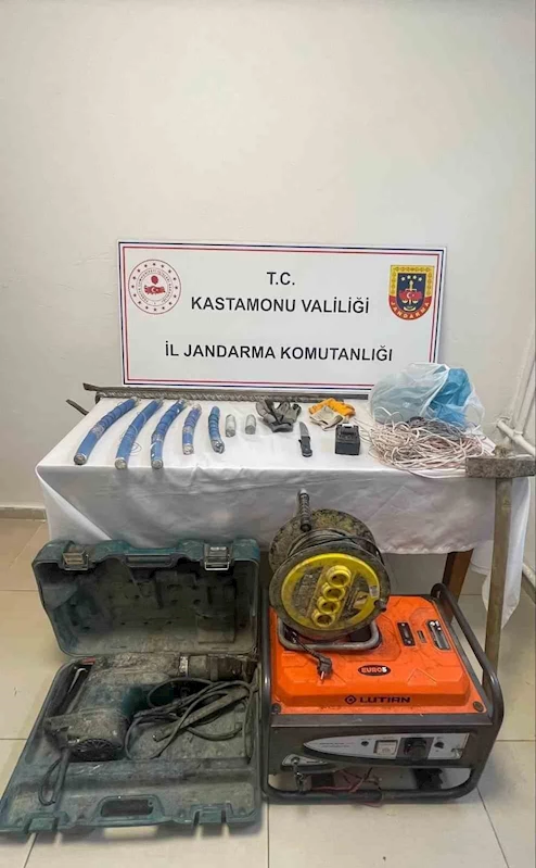 Kastamonu’da define avcılarına suçüstü baskın: 2 tutuklama
