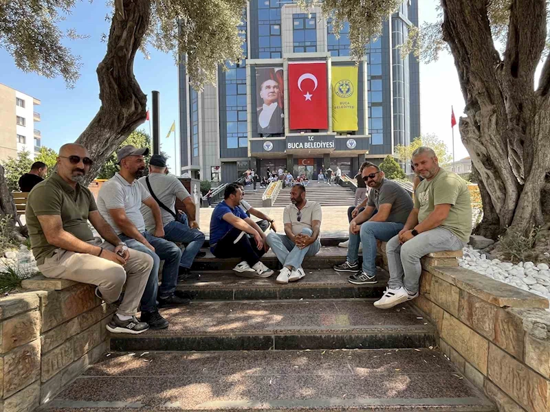 Buca Belediyesi çalışanları iş bırakma eyleminde
