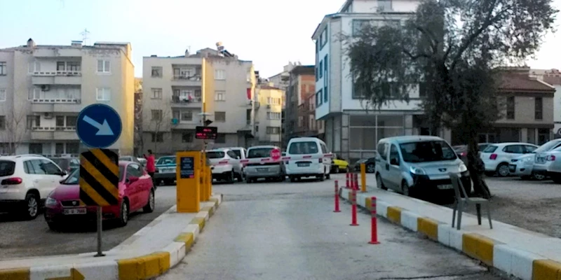 Denizlispor, otoparkları kiraya veren eski Başkan Uz hakkında da suç duyurusu yapacak
