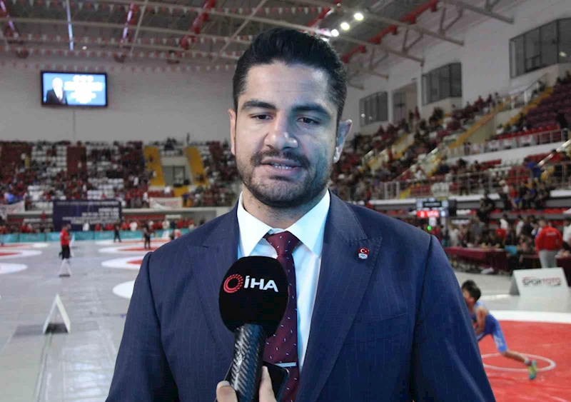 Taha Akgül: 