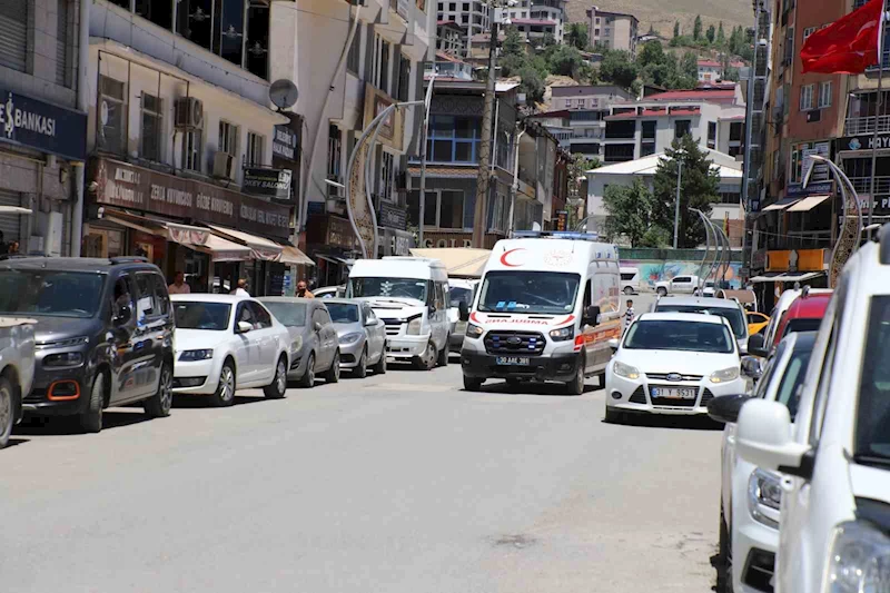 Irak sınırında askeri araç kaza yaptı: 8 asker yaralandı
