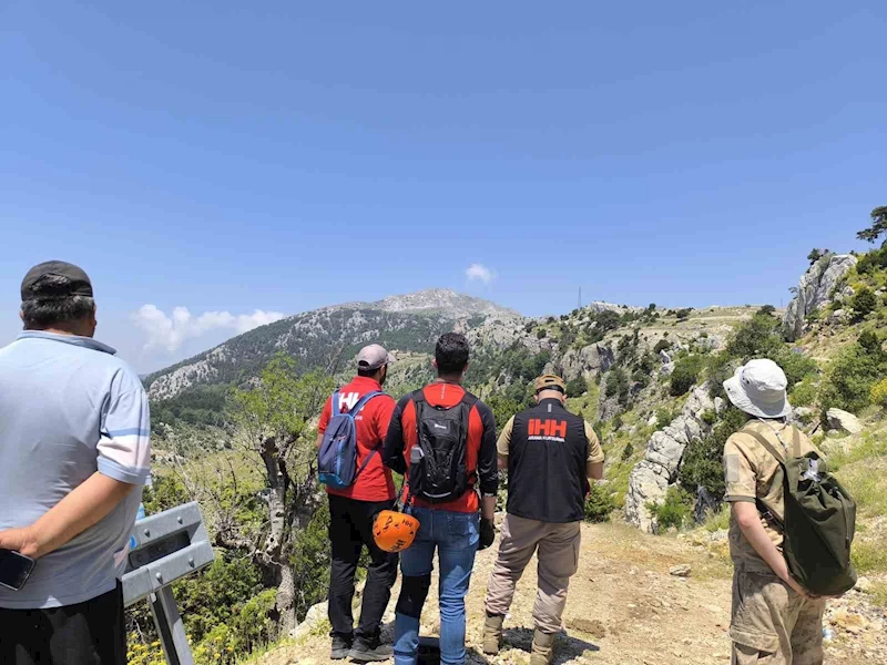 Kayıp olarak aranan yaşlı adamdan 22’inci günde de haber yok
