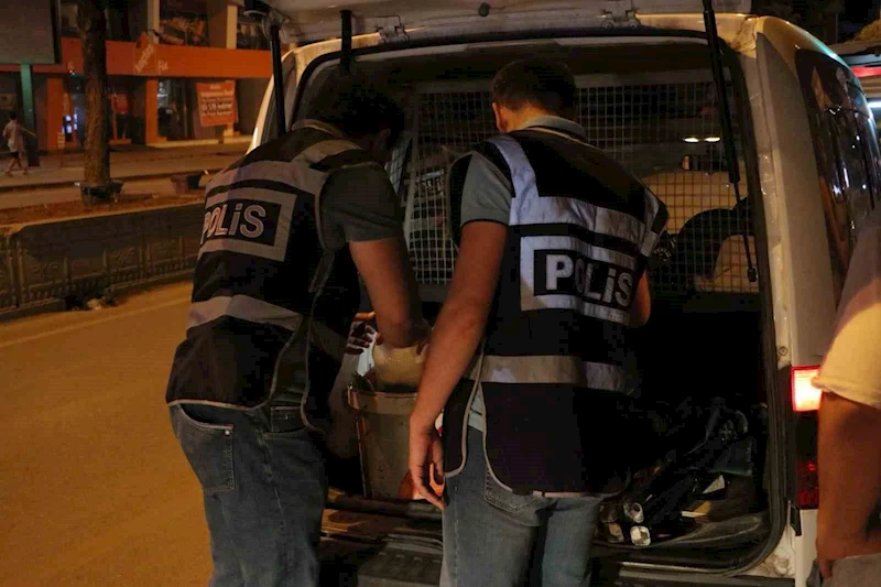 Burdur’da 15 günde 33 aranan şahıs yakalandı, 361 şüpheliye adli işlem yapıldı
