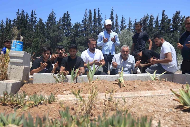 Baş ağrısıyla acil servisin yolunu tutan 51 yaşındaki adamın karaciğer organ nakliyle başka bir hastaya umut oldu
