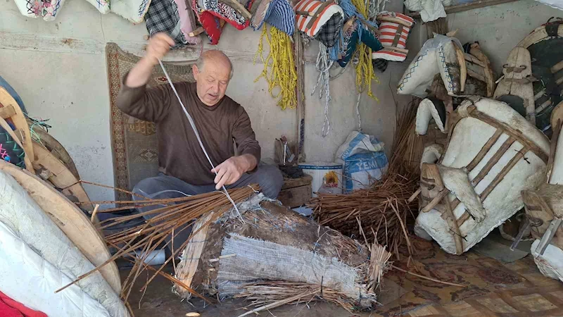 35 yıllık semer ustası teknolojiye meydan okuyor
