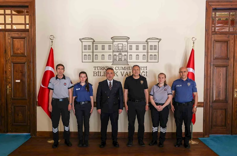 Özel güvenlik görevlilerini kabul etti
