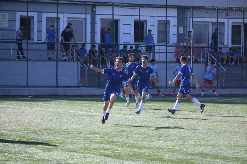 U17 Türkiye Şampiyonası 1. Kademe maçları Karabük’te devam ediyor
