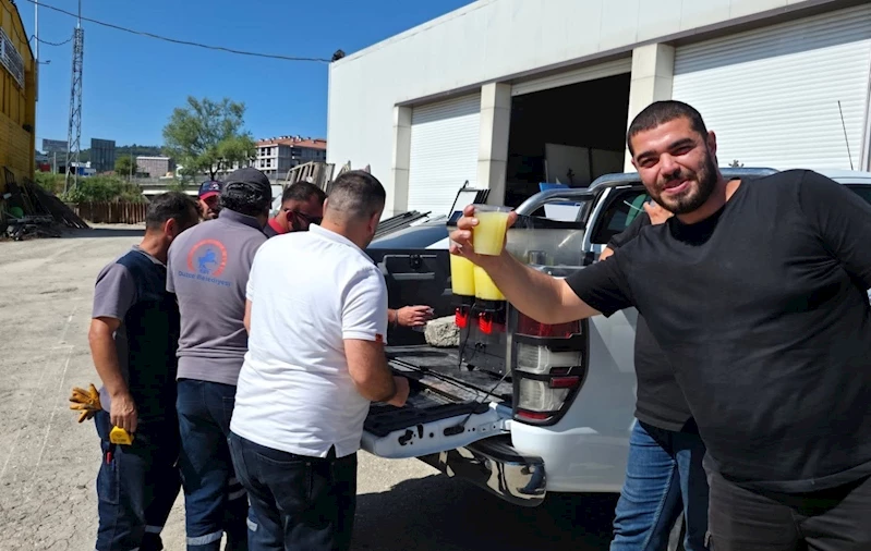 Çalışanlara sıcak havada serin bir mola
