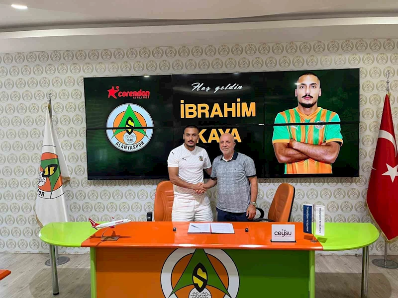 Alanyaspor, İbrahim Kaya ile 4 yıllık sözleşme imzaladı
