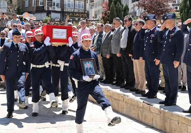 Merzifon’da Kıbrıs gazisi son yolculuğuna uğurlandı
