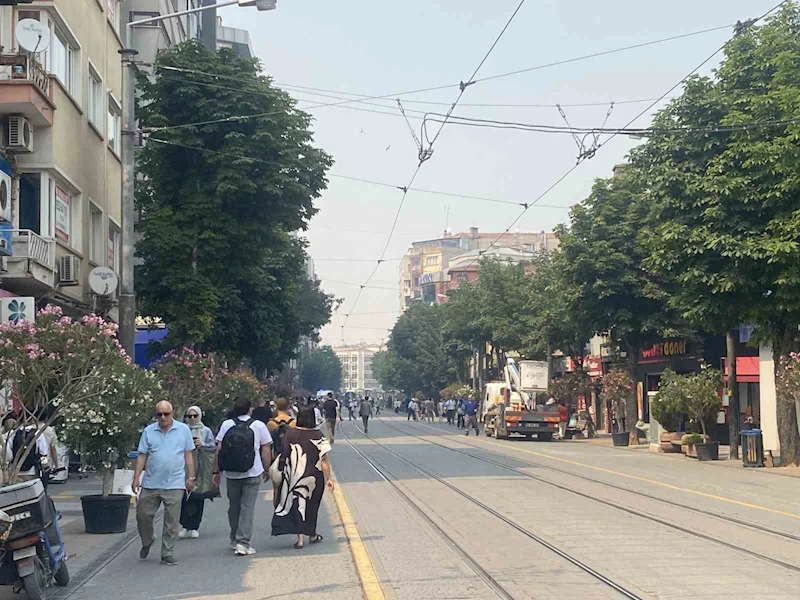 Bilecik’te süren yangının dumanı Eskişehir’e ulaştı
