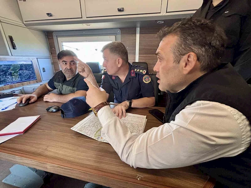 Vali Sözer, yangın bölgesinde inceleme yaptı
