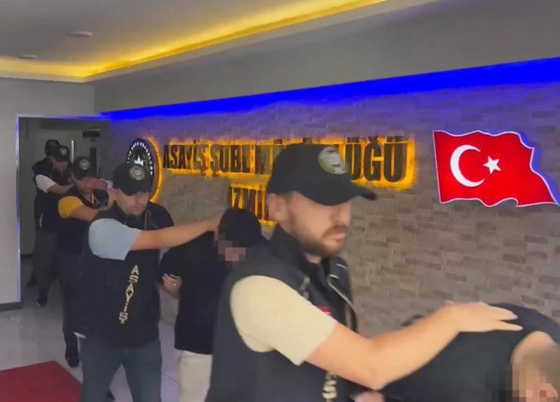 İzmir merkezli 7 ilde fuhuş operasyonu: 14 gözaltı
