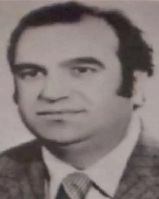 Ünlü oyuncu Uraz Kaygılaroğlu’nun dede acısı
