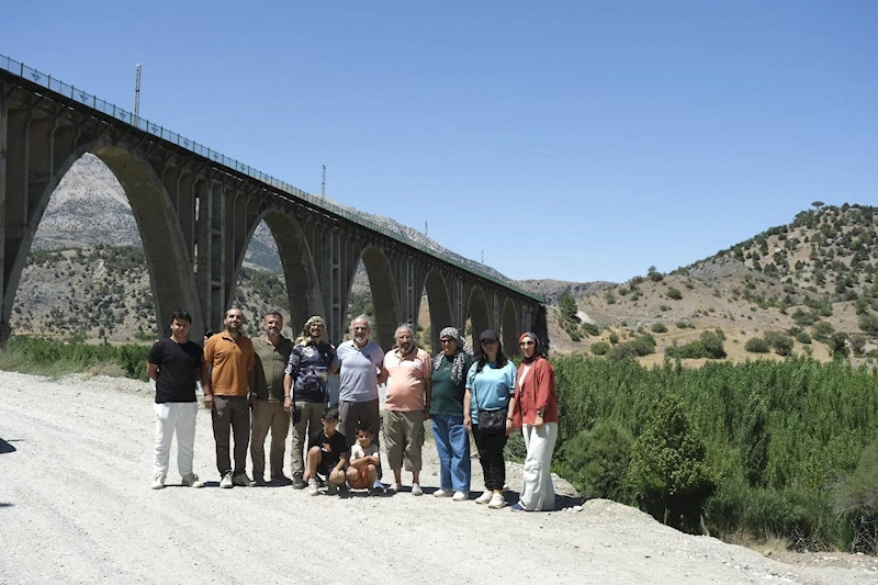 Doğaseverler Gölbaşı ilçesine hayran kaldı
