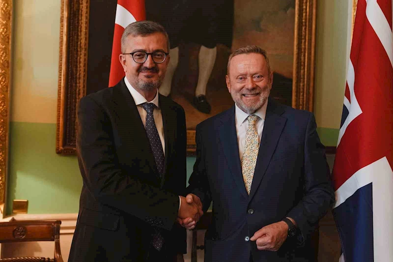 Dışişleri Bakan Yardımcısı Duran, Afrika konulu Diyalog Toplantısı için Londra’ya gitti

