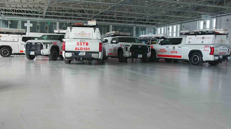 Yerli üretim arama-kurtarma araçları teslim edildi
