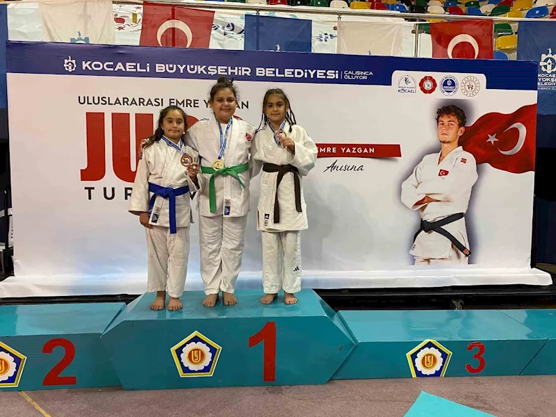 Yunusemre’nin süper minikleri Manisa’yı gururlandırdı
