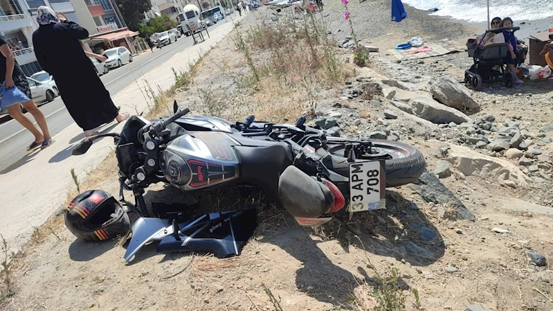 Yalova’da motosiklet yayaya çarptı: 2 yaralı
