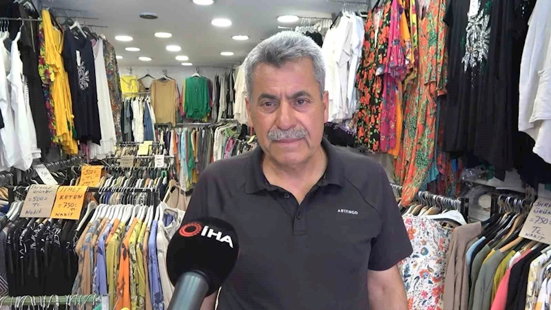 Yaralı kargayı Bursalı esnaf kurtardı
