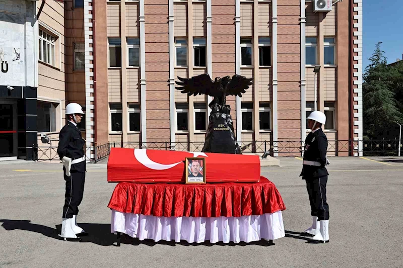 Sivas’ta vefat eden polis memuru için tören düzenlendi
