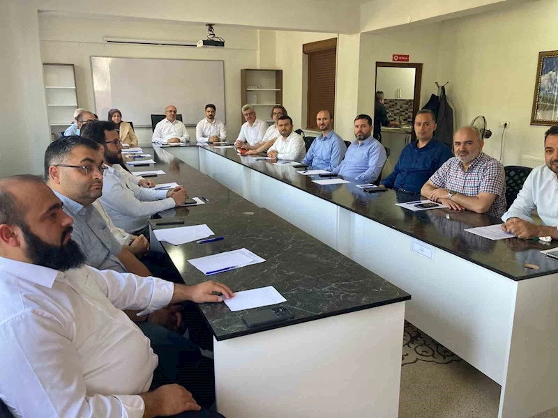 Temmuz ayı ilçe müftüleri toplantısı Kızılören’de gerçekleştirildi
