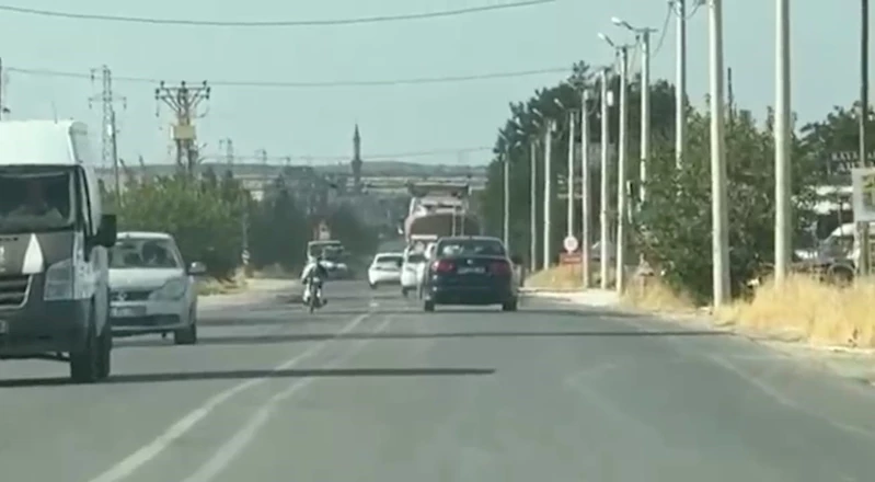 Motosiklet sürücüsü ölüme davetiye çıkarttı
