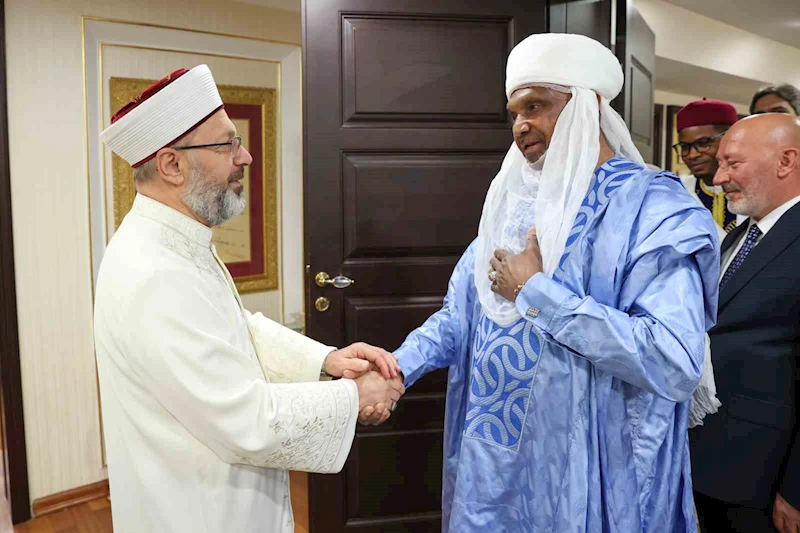 Diyanet İşleri Başkanı Erbaş, Nijer’in Damagaram Sultanı Sanda’yı ağırladı

