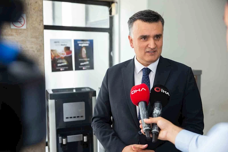 ODTÜ’nün doğal kaynağı Eymir Gölü, plastik atıkla mücadelenin simgesi oluyor
