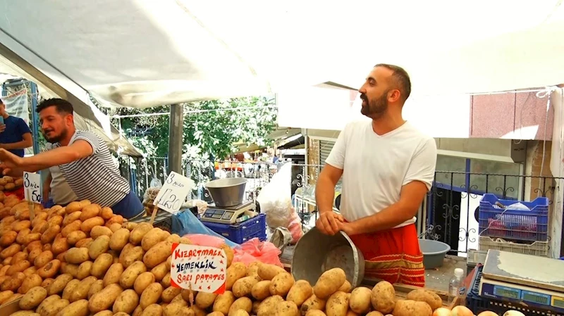 Videoları büyük ilgi gören pazarcılar Demet Akalın ve Sefo’ya seslendi: 