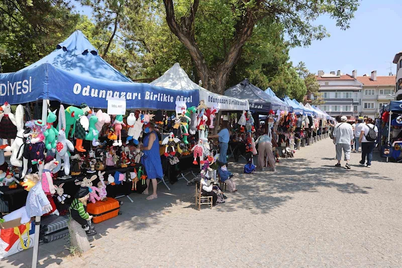 El emeği göz nuru ürünler Hicri Sezen’de ziyaretçilerini bekliyor
