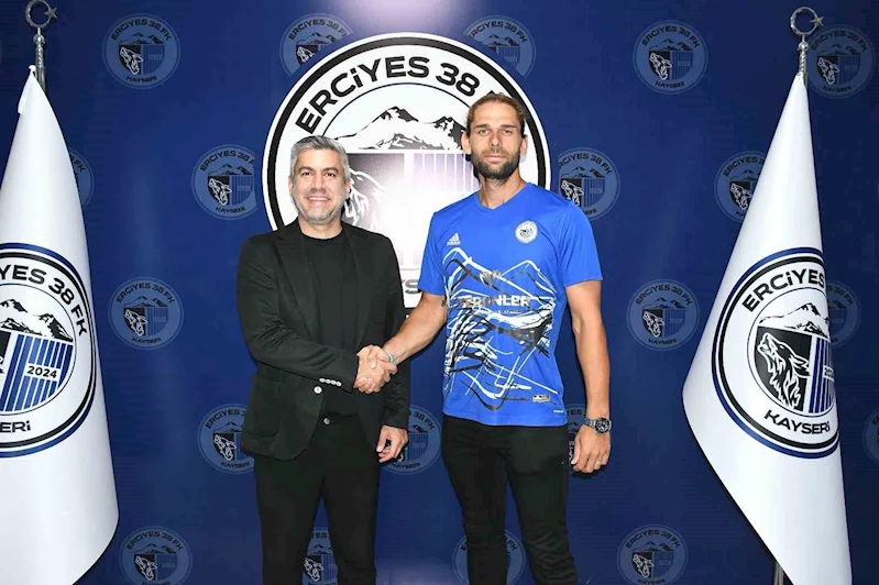 Kadem Burak Yaşar ile 1 yıl daha
