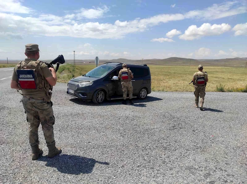 Van’da çeşitli suçlardan 11 kişi tutuklandı
