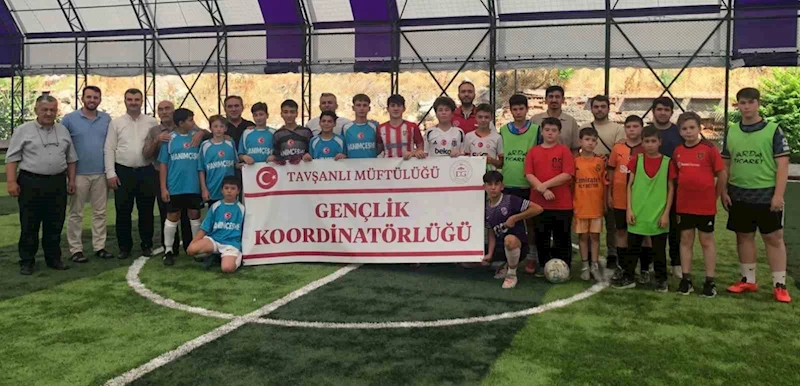 Tavşanlı’da Yaz Kur’an Kursları öğrencileri futbol turnuvasıyla sosyalleşiyor
