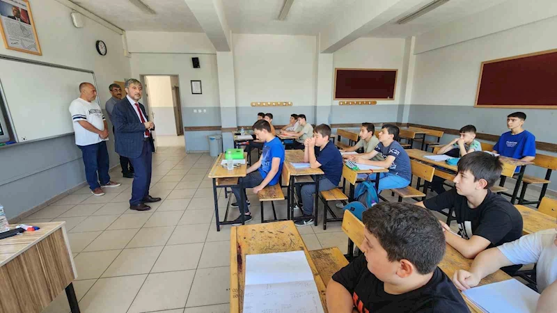 Kütahya MEM Müdürü Yılmaz’dan Destekleme ve Yetiştirme Kurslarına ziyaret
