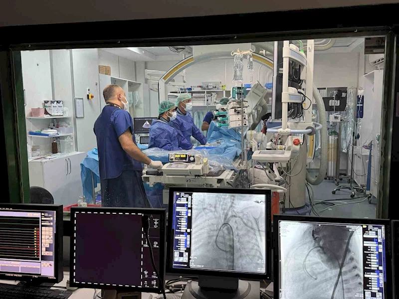 Ronya bebek cerrahi müdahaleye gerek kalmadan tedavi edildi
