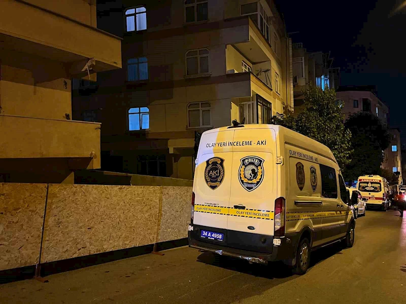 Küçükçekmece’de bir genç evinde ölü bulundu
