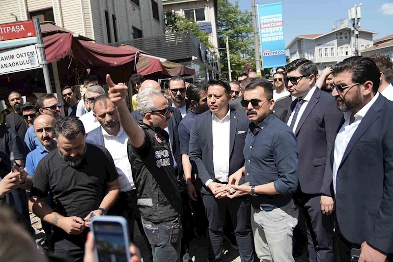 Fenerbahçe Yüksek Divan Kurulu Başkanlığı’na 9 bin 700 imza teslim edildi
