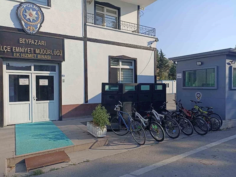 Beypazarı’nda bisiklet hırsızları yakayı ele verdi: 3 kişi gözaltına alındı
