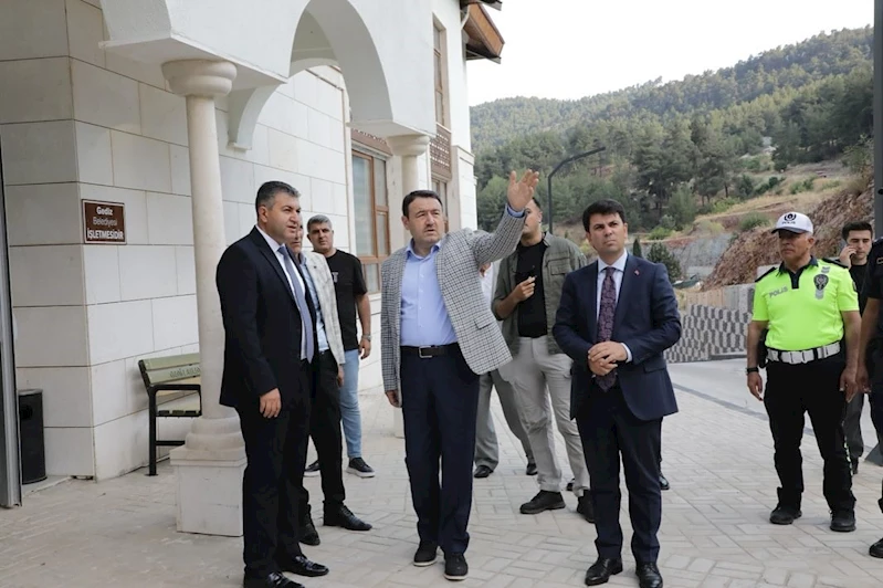 Kütahya Valisi Işın, Gediz Ilıca Termal Tesisleri’nde incelemelerde bulundu
