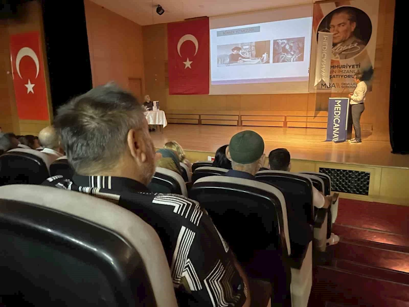 Sivas’ta böbrek nakli ve diyaliz süreci eğitimi düzenlendi
