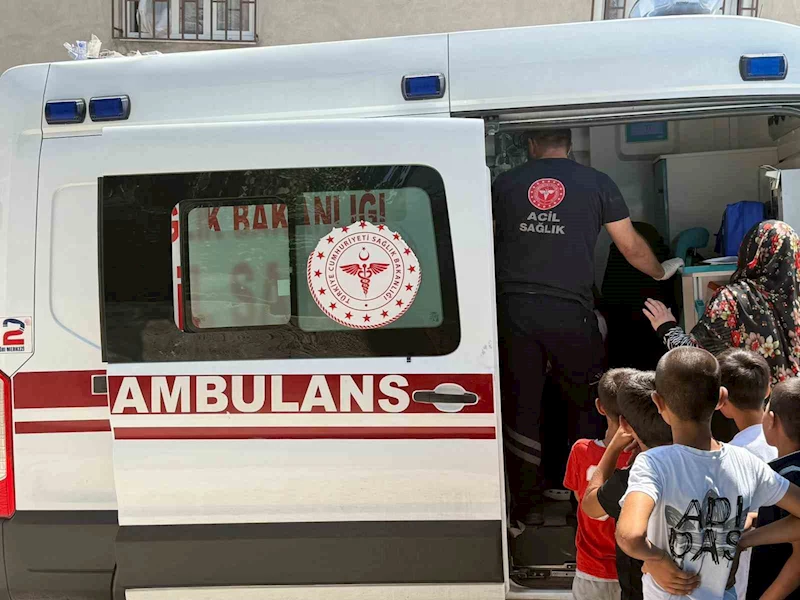 Diyarbakır’da klima ünitesi yangına neden oldu, 3 kişi dumandan etkilendi
