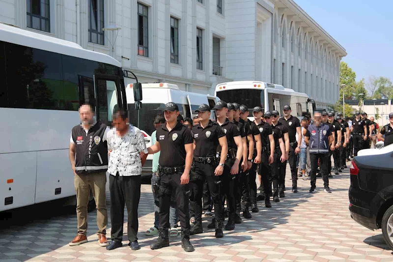 Sokakta silahlar ve demir sopalar konuşmuştu: 1 kişi hayatını kaybetti
