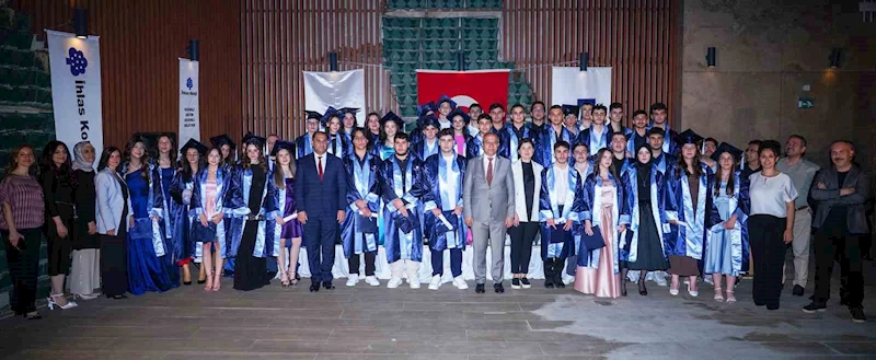 İhlas Koleji öğrencileri mezuniyet coşkusunu yaşadı
