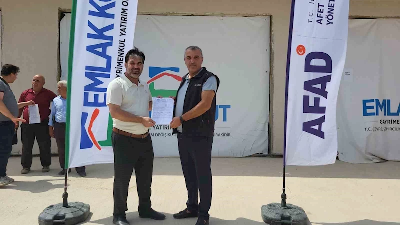 Toplu konut alanlarında yapılan iş yerleri teslim edildi
