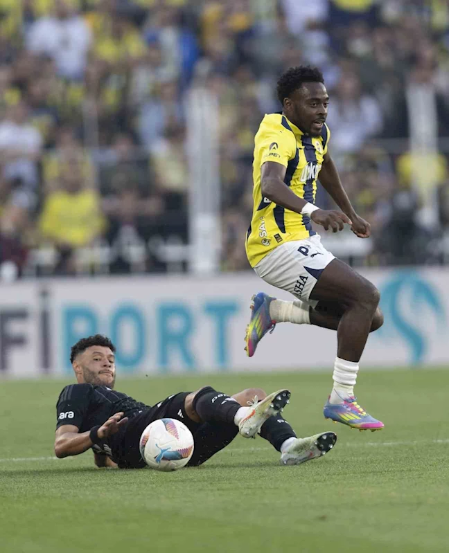 Bright Osayi-Samuel, Fenerbahçe’ye veda etti
