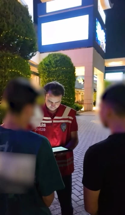 Isparta’da huzur uygulamasında binlerce şahıs kontrol edildi, 43 sürücüye cezai işlem uygulandı
