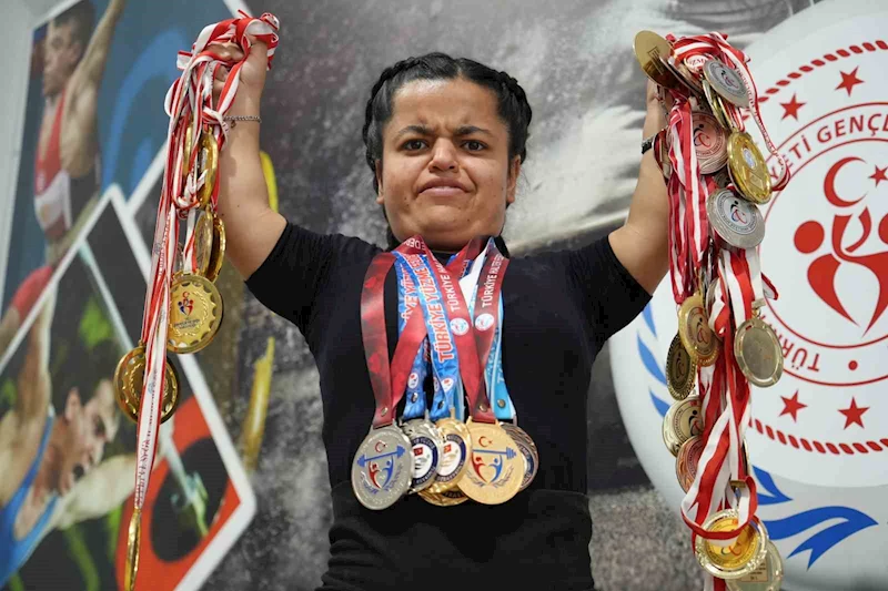 Paralimpik sporcu 12 yılda 92 madalya aldı
