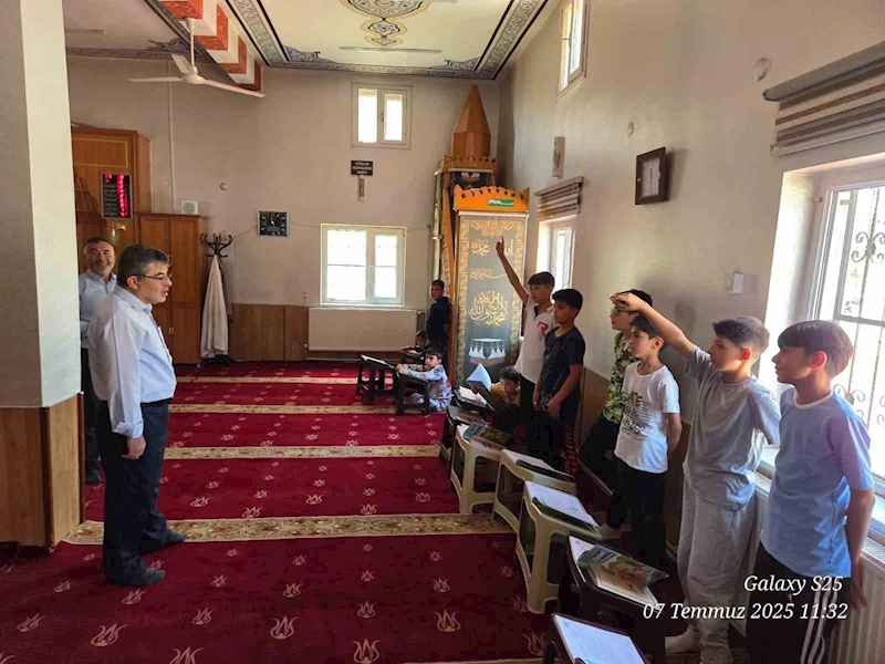 İpekyolu Müftüsü Tavlaşoğlu’dan Kur’an kurslarına ziyareti
