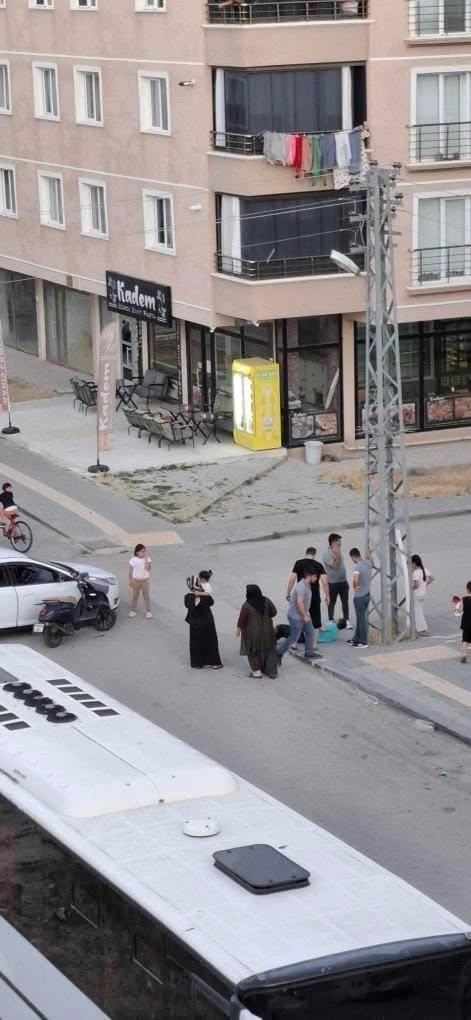 Ankara’da motosiklet otomobile çarptı: 1 yaralı
